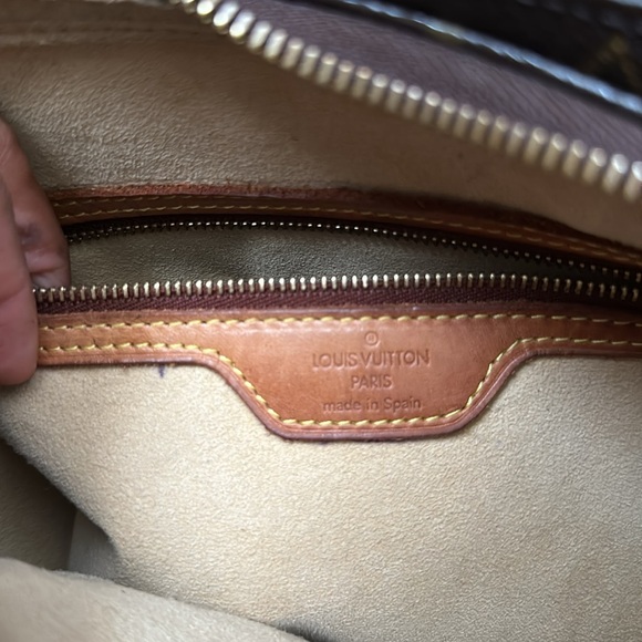 Louis Vuitton Looping Gm - Picture 10 of 10